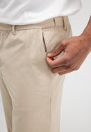 Lennox Straight Twill Trouser | Beige Grey