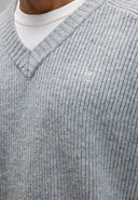 Carter Knit V-Neck | Grey Melange