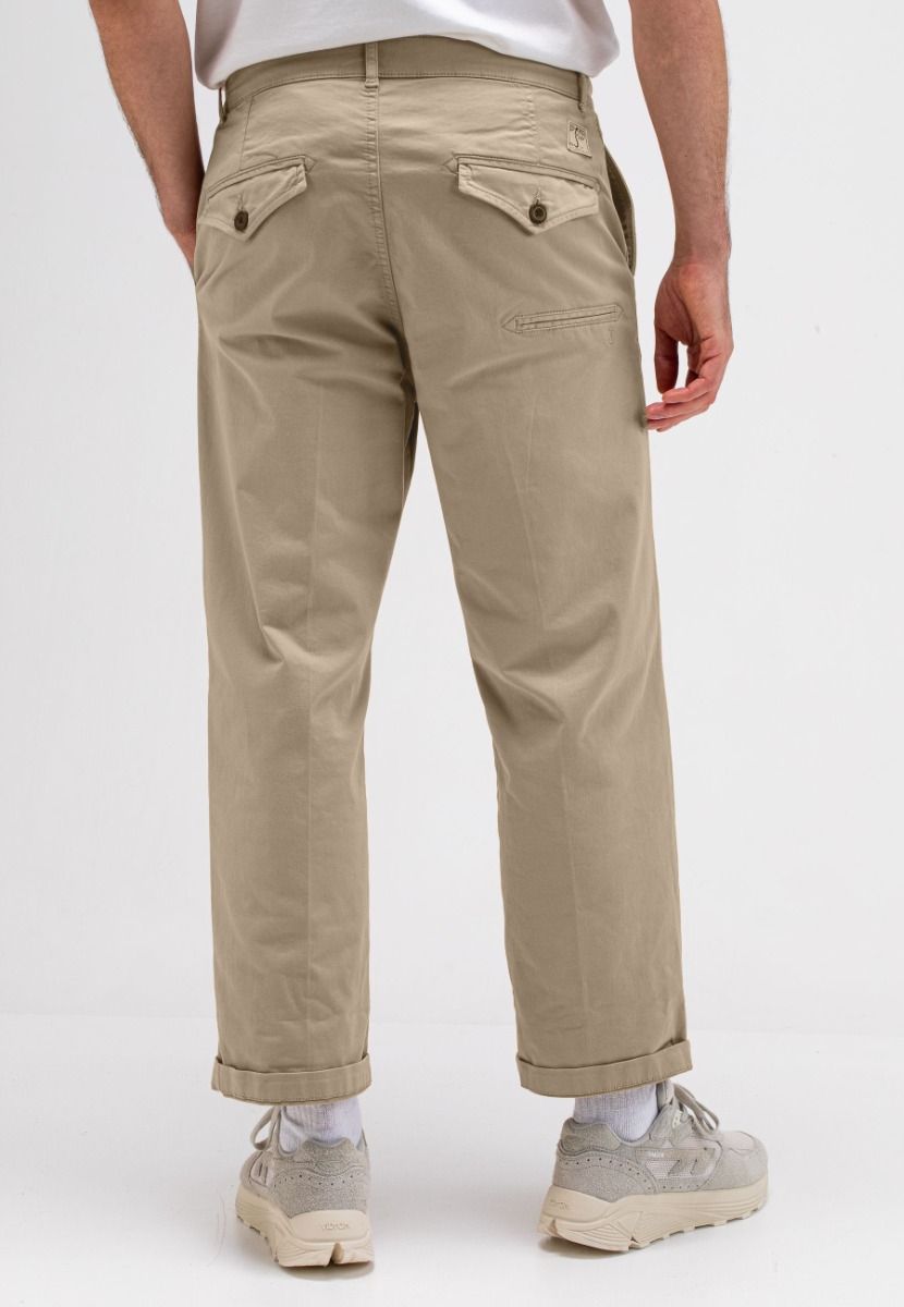 Philip Loose Chino