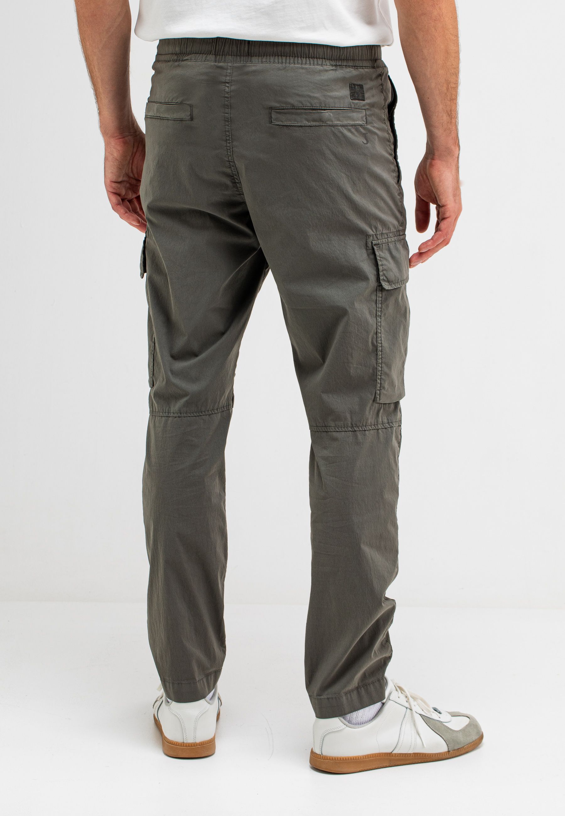 Tristan Slim Cargo