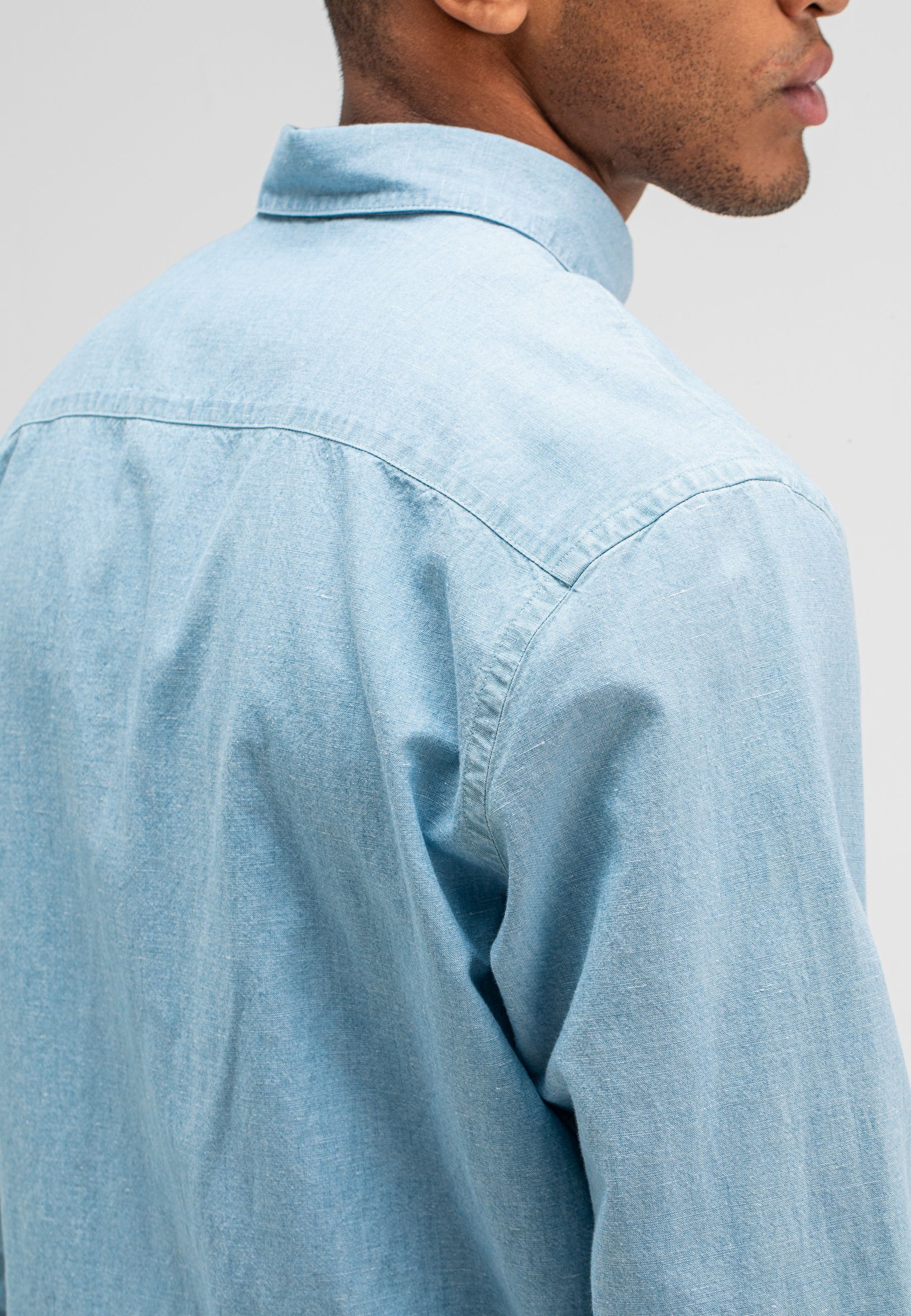 Aidan Chambray Shirt