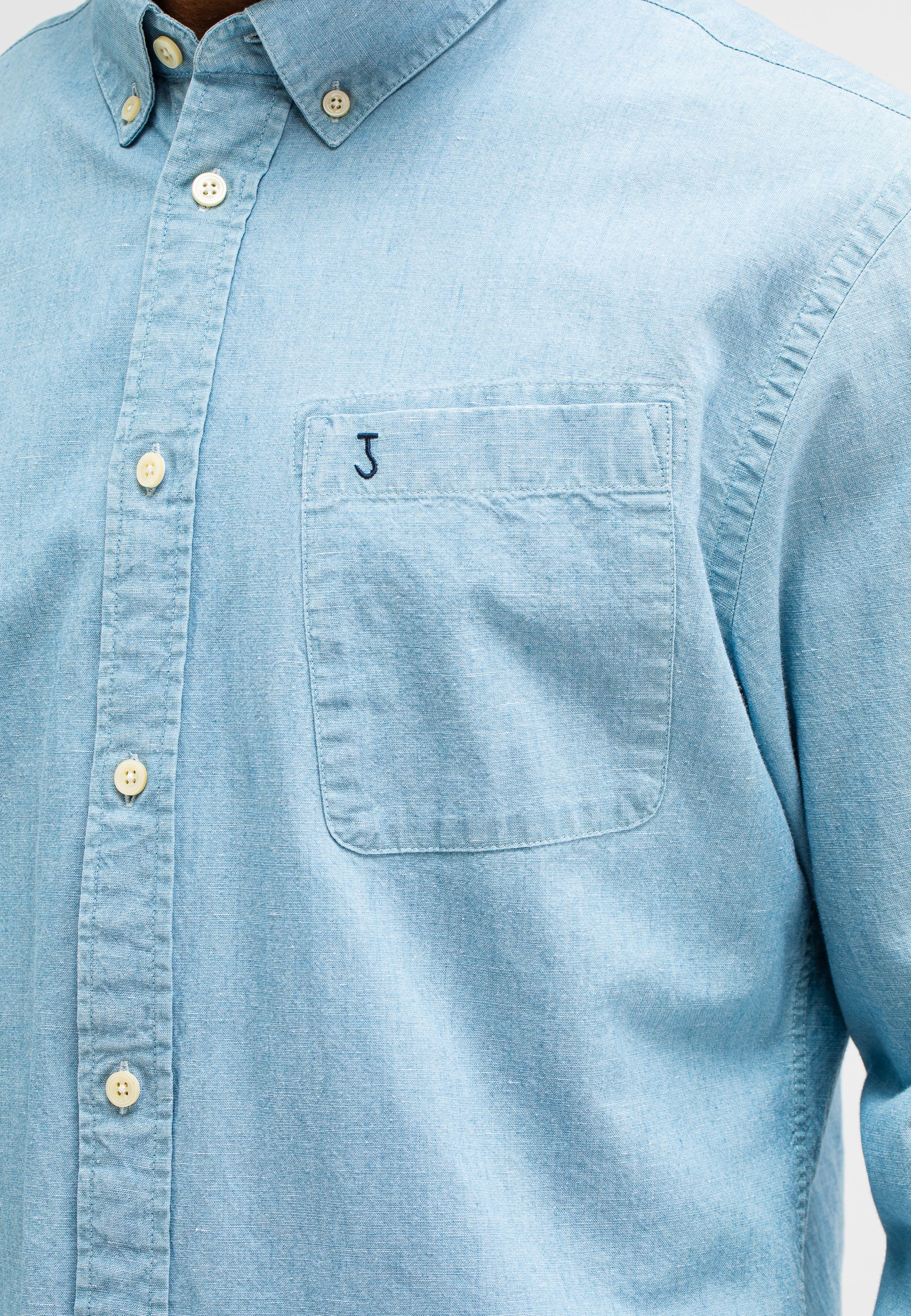 Aidan Chambray Shirt